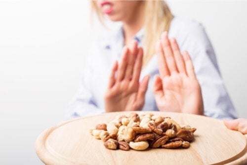 Пищевая аллергия: симптомы и причины
