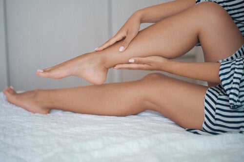 Боль в ногах: 7 причин и что делать, чтобы избавиться от нее